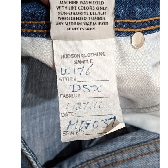 Hudson USA Women's Button Front Low Rise Flare Skinny Jeans Size 27 Style W176 - Picture 9 of 10